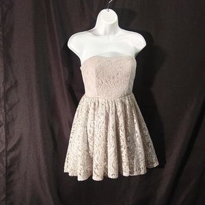 Princess Vera Wang Strapless Gray Dress